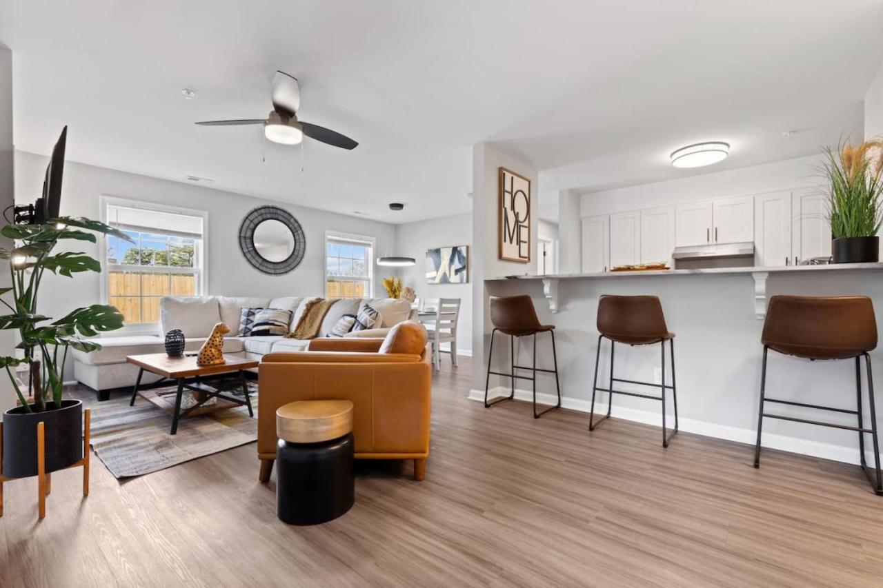 New Luxe Apt 3Br Downtown Fay Unit B Fayetteville Εξωτερικό φωτογραφία